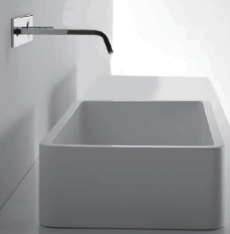 選び抜かれた家具、建材、照明